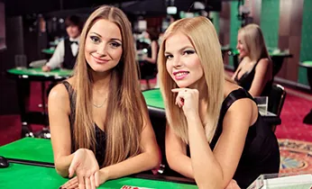 Biểu đồ minh họa việc chia sẻ dữ liệu an toàn với các đối tác của q8bet app